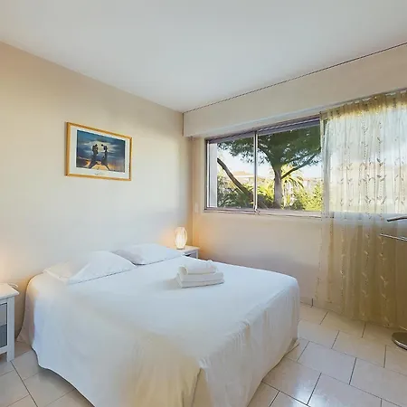 Center Montfleury * كان